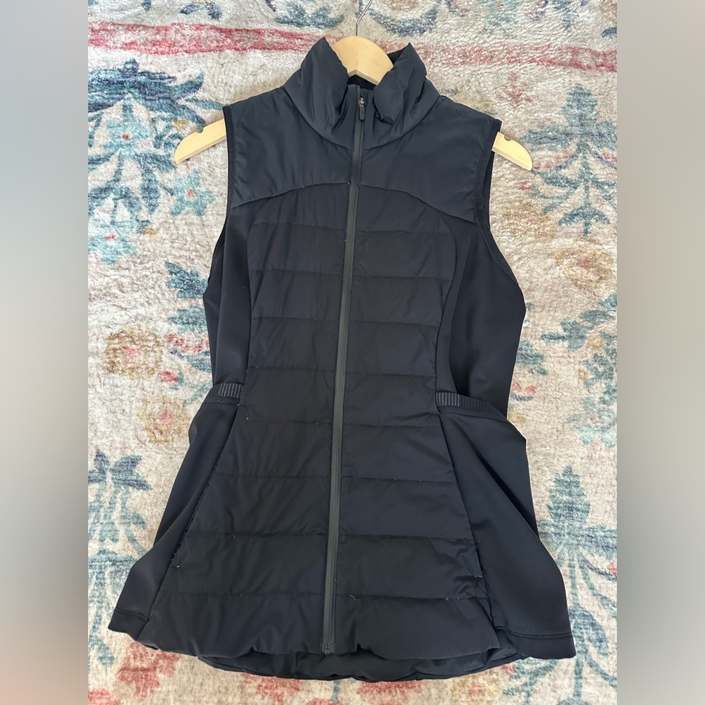Lululemon black vest
